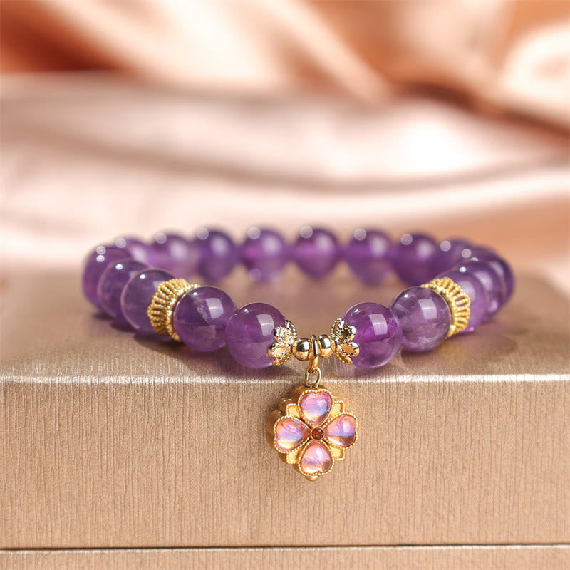10 mm Amethyst-Kommunikationsarmband mit vierblättrigem Kleeblatt