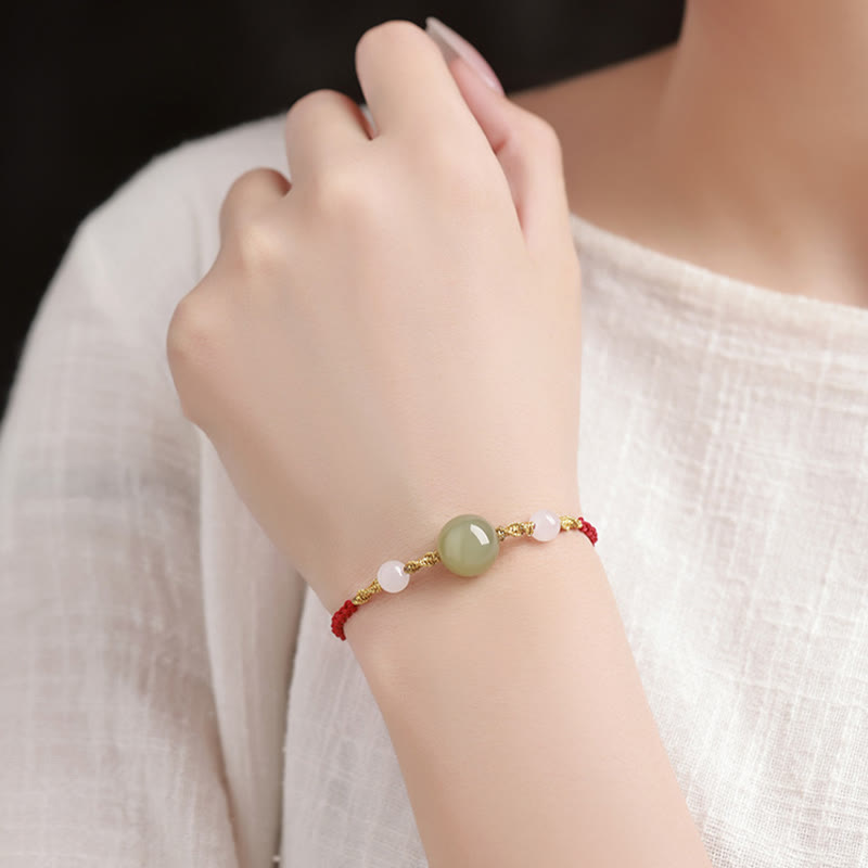10 mm geflochtenes Glücksarmband aus Hetian-Jade für spirituelles Gleichgewicht