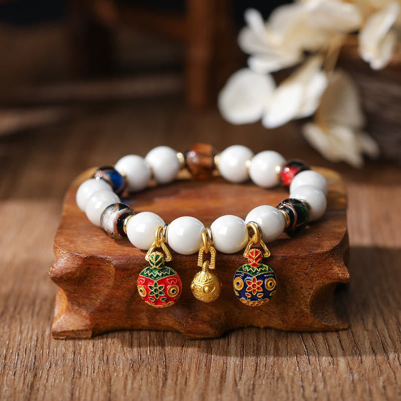 10 mm Liuli-Glas-Charm-Armband mit spirituellem Charme für Wohlstand