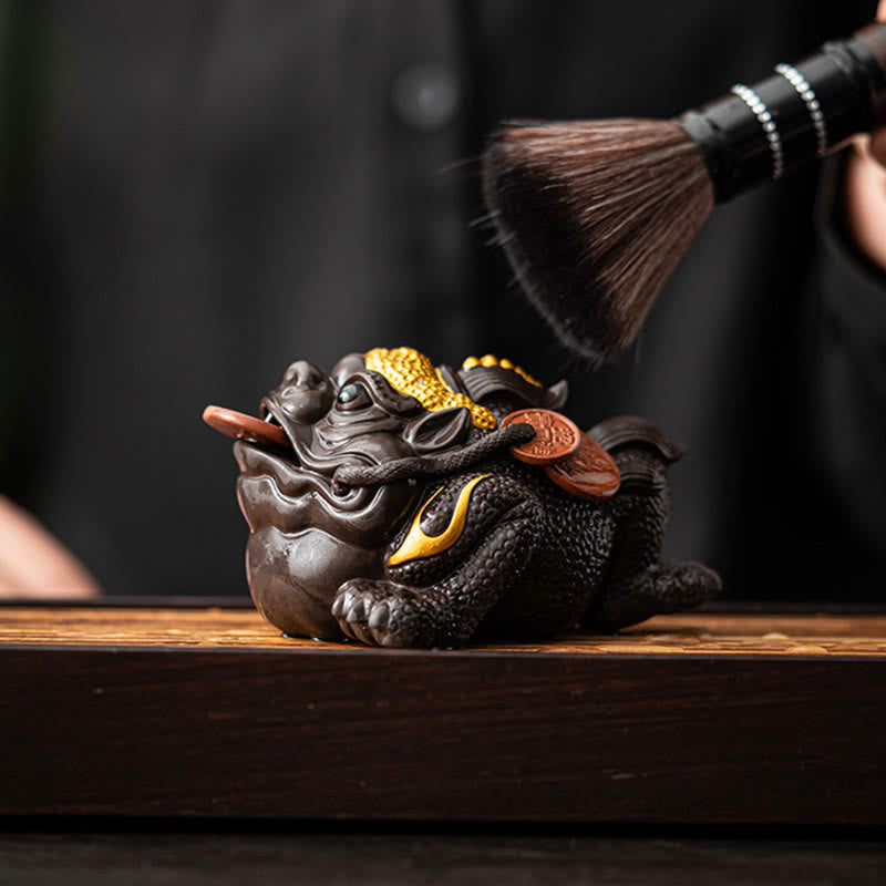 11 cm große Feng-Shui-Froschfigur aus violettem Ton mit Kupfermünzen