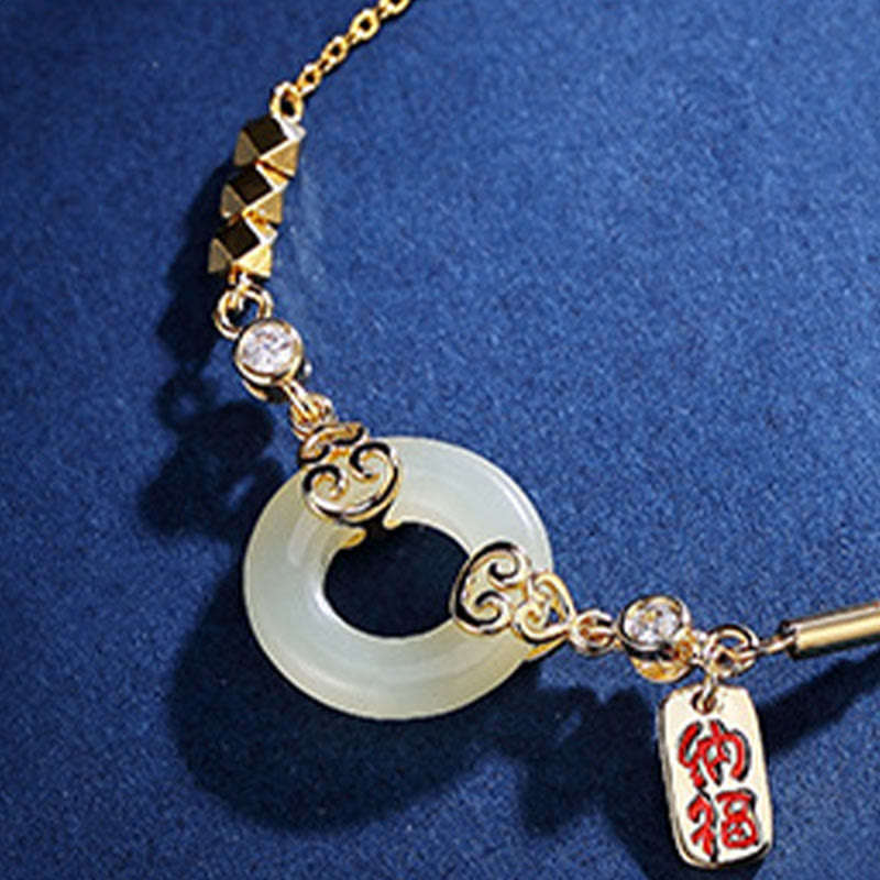 14–17 cm großes Armband, Halskette und Ohrringe aus Hetian-Jade mit Peace-Schnalle