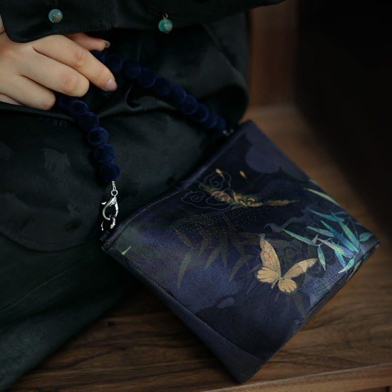 14 cm große Umhängetasche mit spiritueller Metallkette und Schmetterlingsdesign