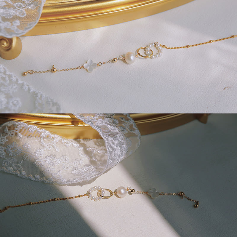 14 Karat vergoldetes Perlenarmband mit doppelter Peace-Schnalle