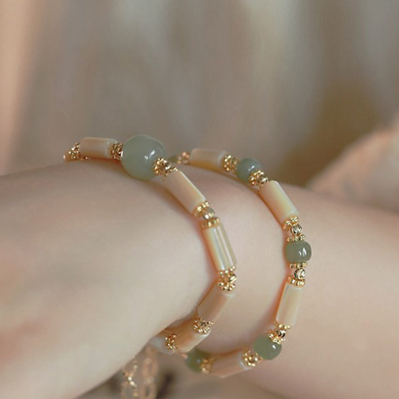14 Karat vergoldetes Tridacna-Stein- und Hetian-Jade-Bambus-Armband