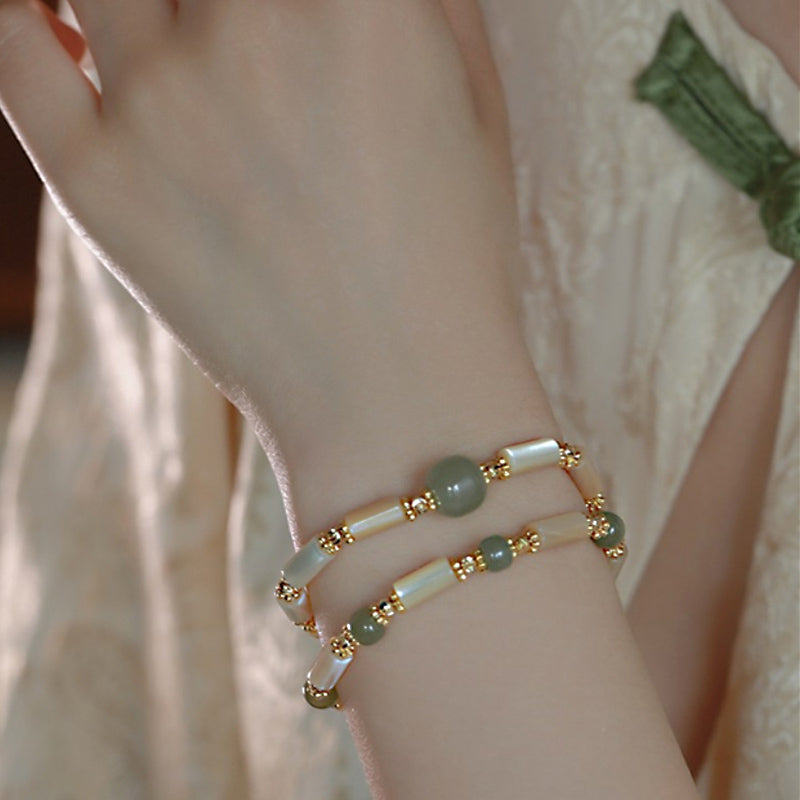 14 Karat vergoldetes Tridacna-Stein- und Hetian-Jade-Bambus-Armband