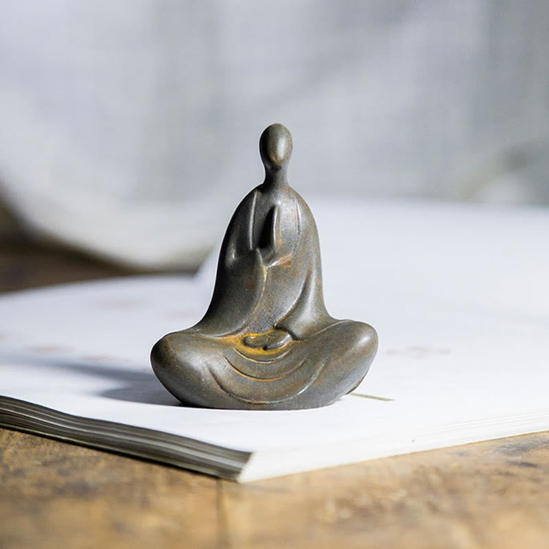 Meditation Buddha Statue Iron Powder Resin Rust 10cm