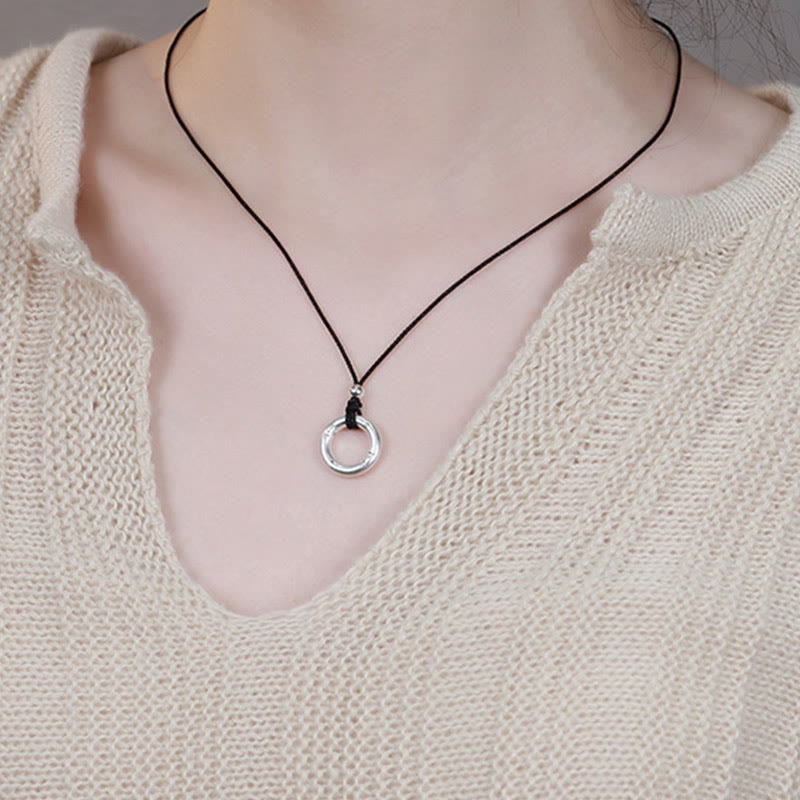 Halskette mit Peace-Schnalle aus Sterlingsilber | Spiritueller Schutz