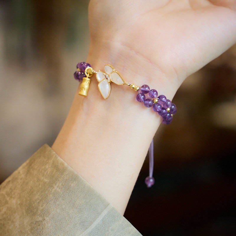 Geflochtenes Amethyst-Armband mit Schmetterling | Balance &amp; Stressabbau