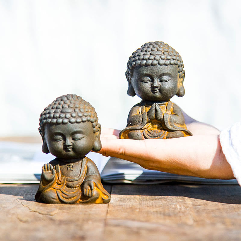 Meditating Buddha Statue 9cm Iron Powder Rust Cast Resin