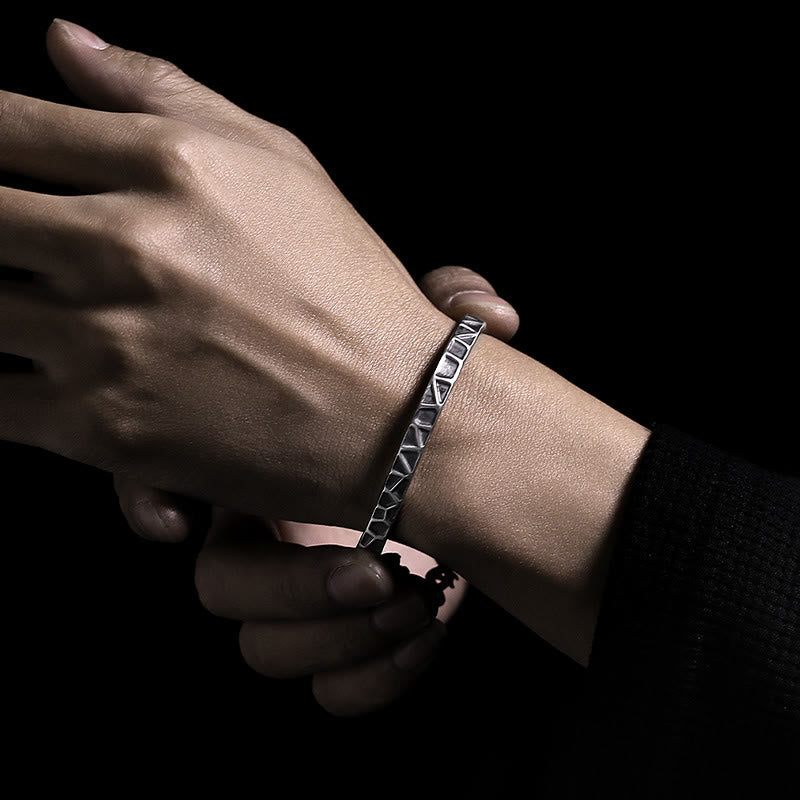 Schutzarmband aus Sterlingsilber für Herren mit Hammer- und Dornen-Design