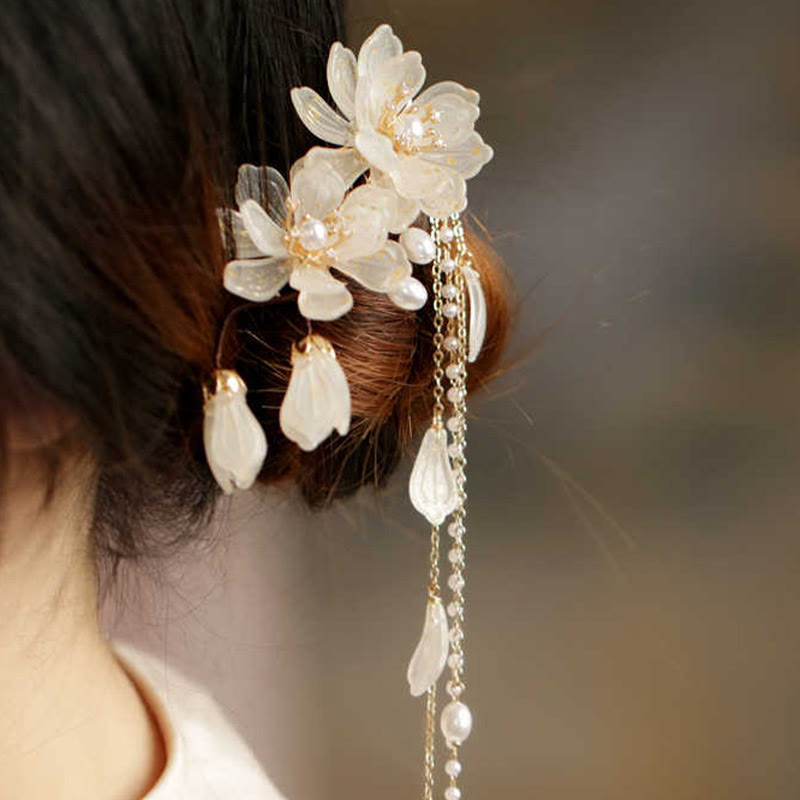 Traditional Chinese Magnolia Tassel Hair Clip Elegant Jewelry