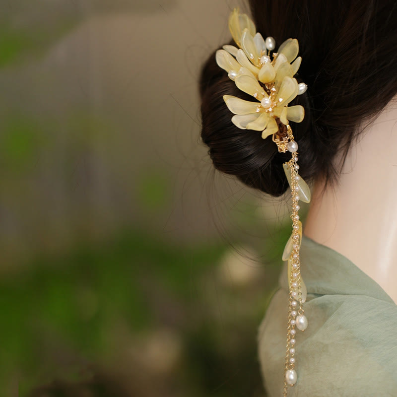 Traditional Chinese Magnolia Tassel Hair Clip Elegant Jewelry
