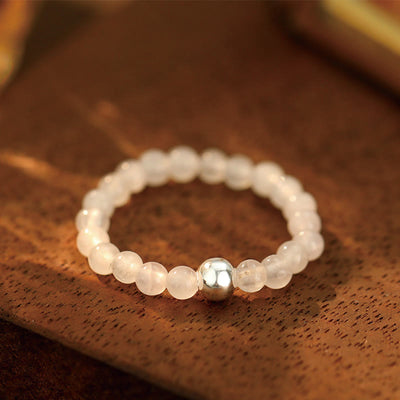 Segensring aus weißer Jade und schwarzem Onyx