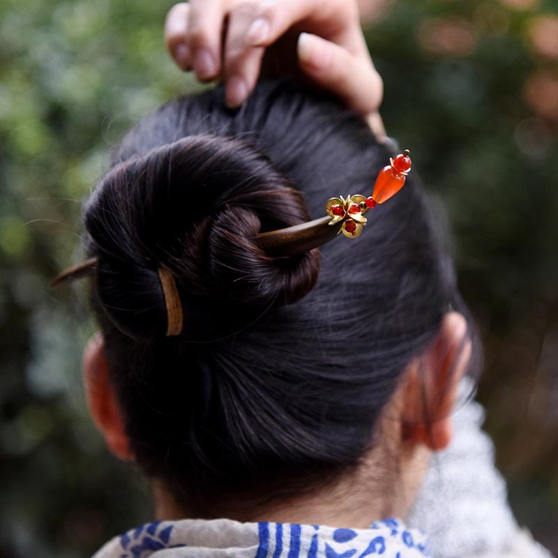 Green Sandalwood Chinese Hairpin for Soothing Harmony