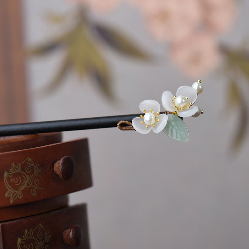 Magnolia Pearl Spiritual Protection Hairpin with Grain Wood