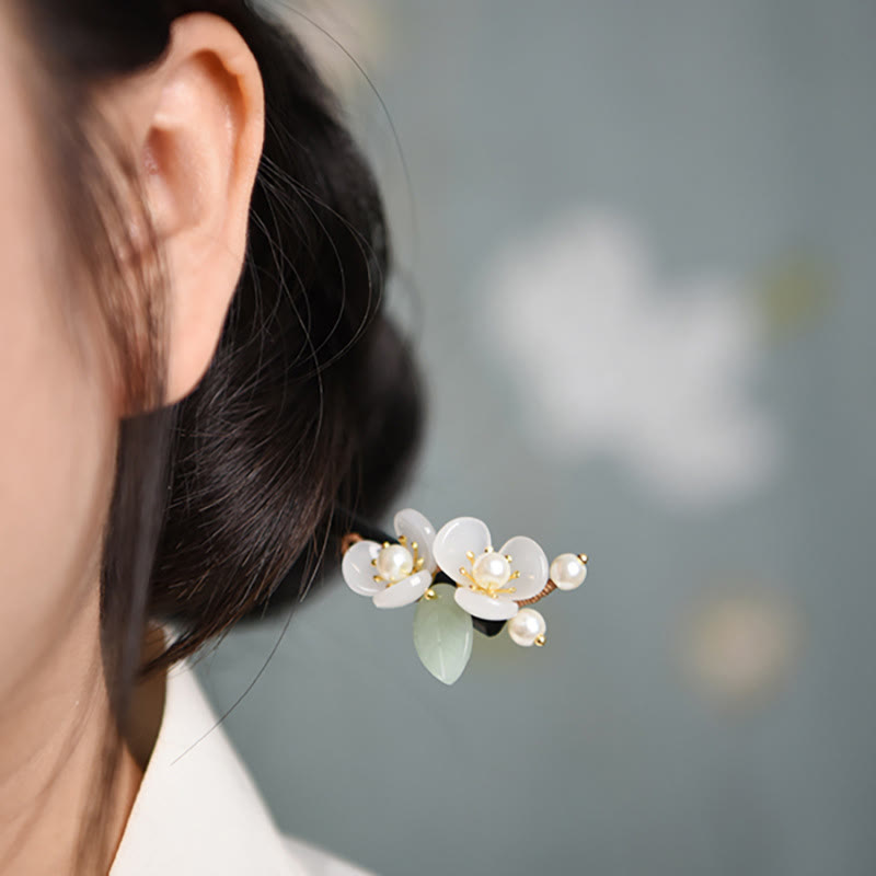 Magnolia Pearl Spiritual Protection Hairpin with Grain Wood