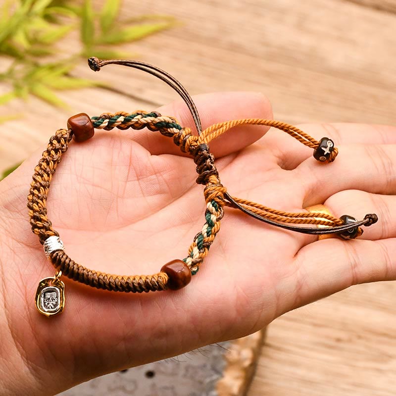 Unisex Tibetan Zakiram Goddess of Wealth Red String Bracelet