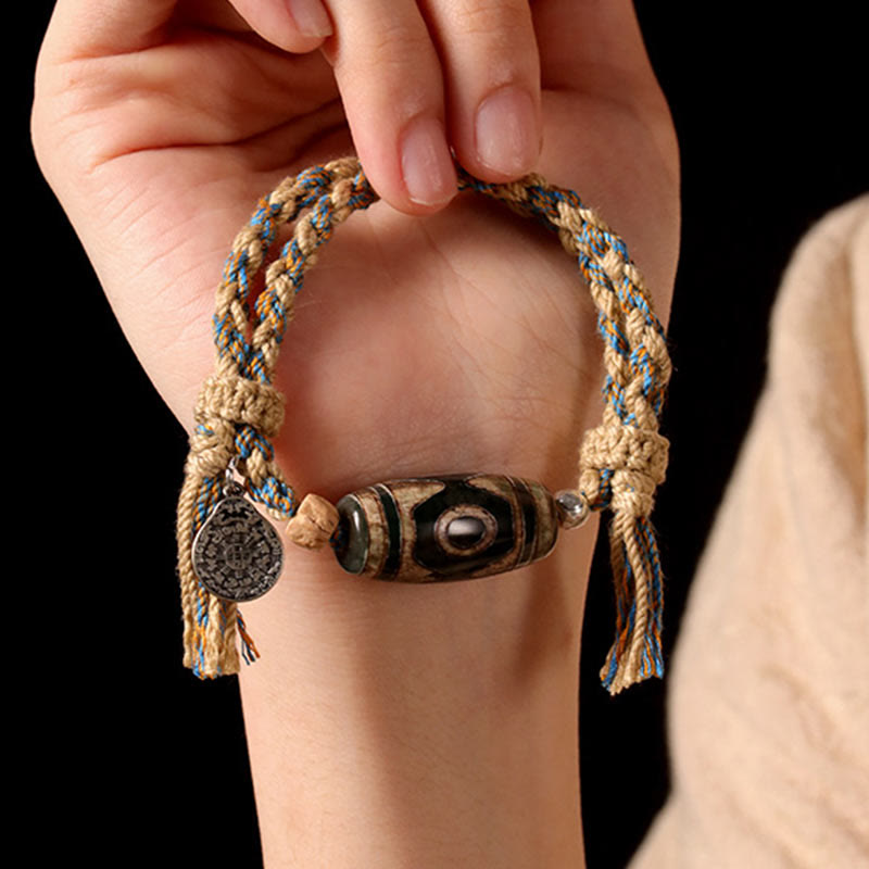 Unisex Dzi Bead Agate Bracelet - Wealth and Protection