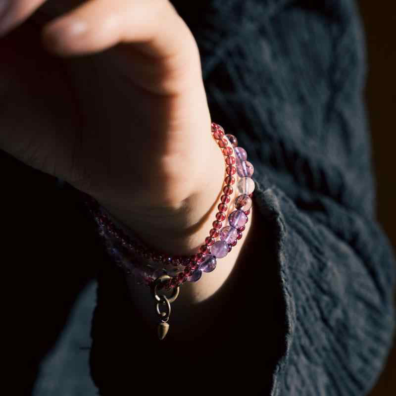 6 mm Amethyst &amp; 4 mm Granat Balance Armband Unisex