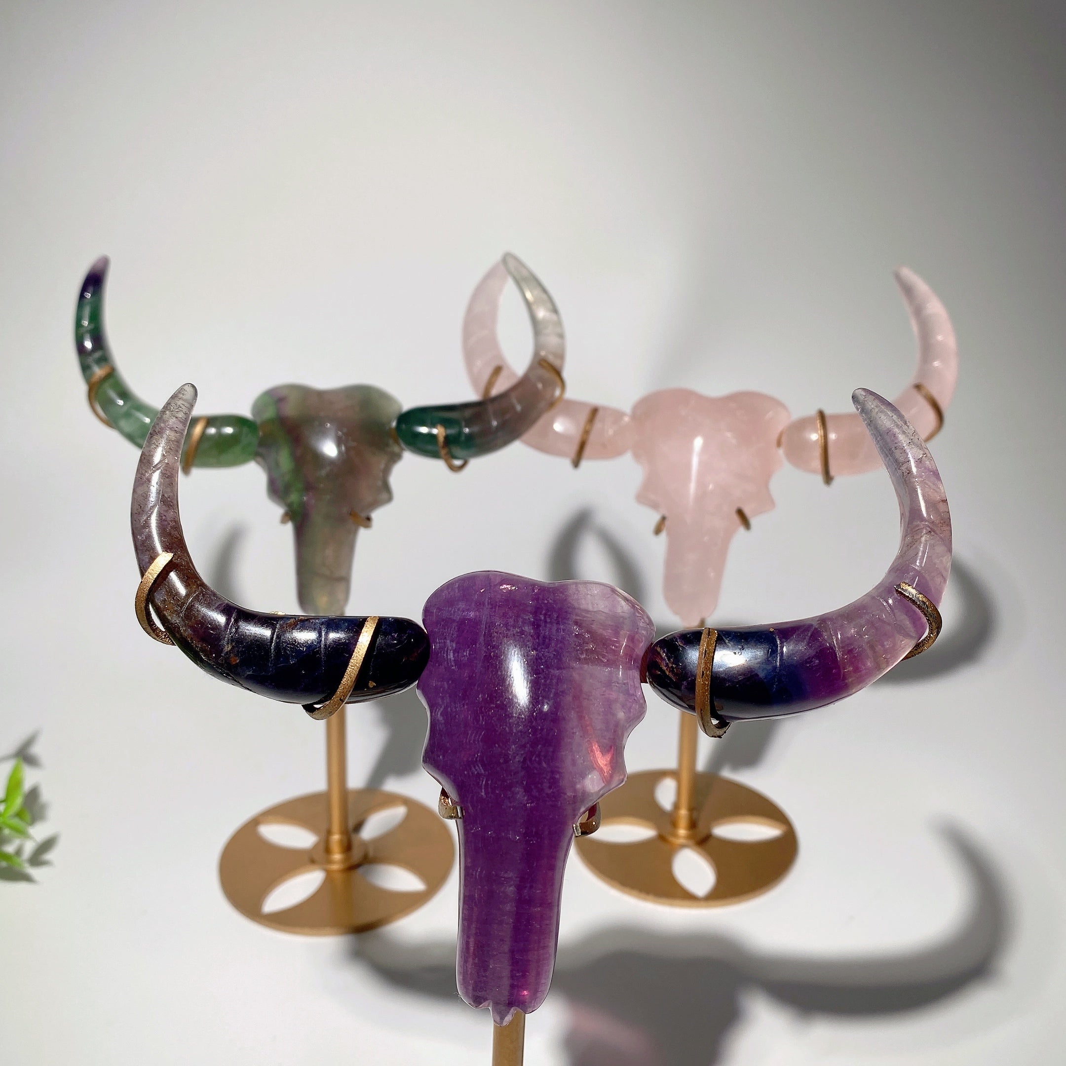 17cm Crystal Bull Head Carvings Three-Pieces Set