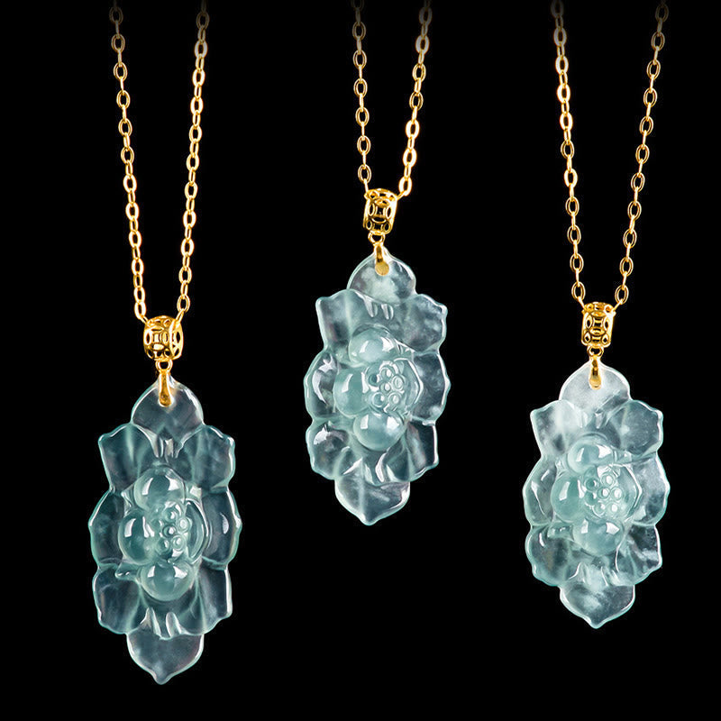 18 Karat Gold Jade Lotus Halskette für Wohlstand und Neuanfänge