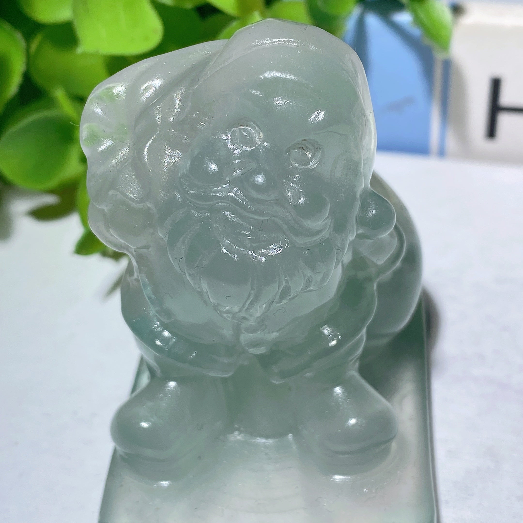 2,0–2,4 Zoll große Weihnachtsmannfiguren aus gemischtem Kristall zur Heilung