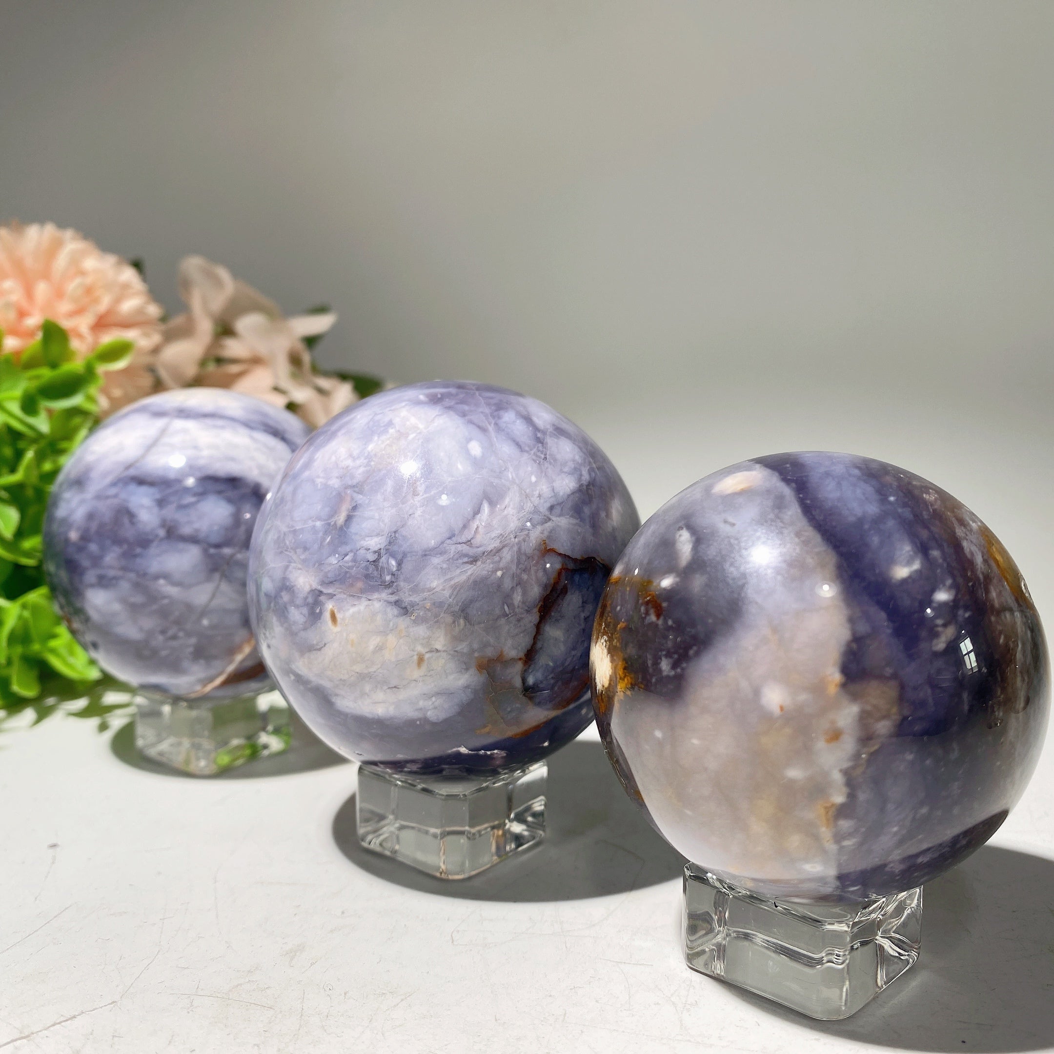 2.0-2.8 inch Pterocarpus Santalinus Wood Sphere for Healing