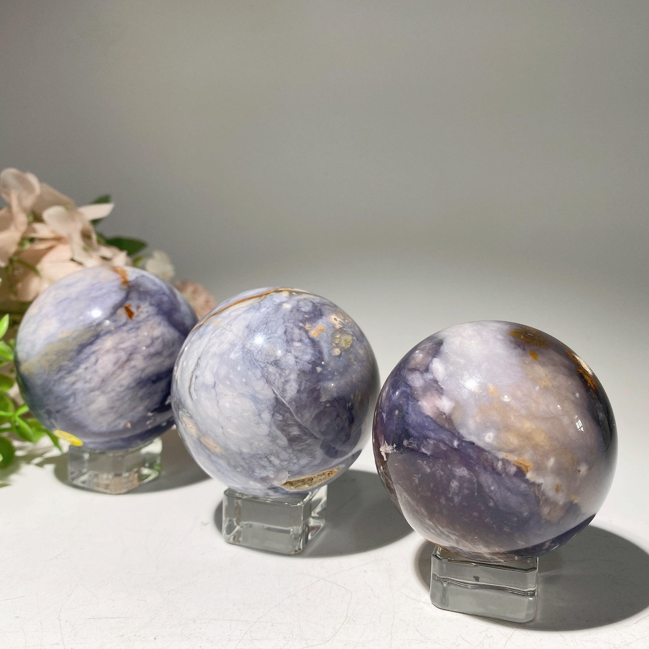 2.0-2.8 inch Pterocarpus Santalinus Wood Sphere for Healing