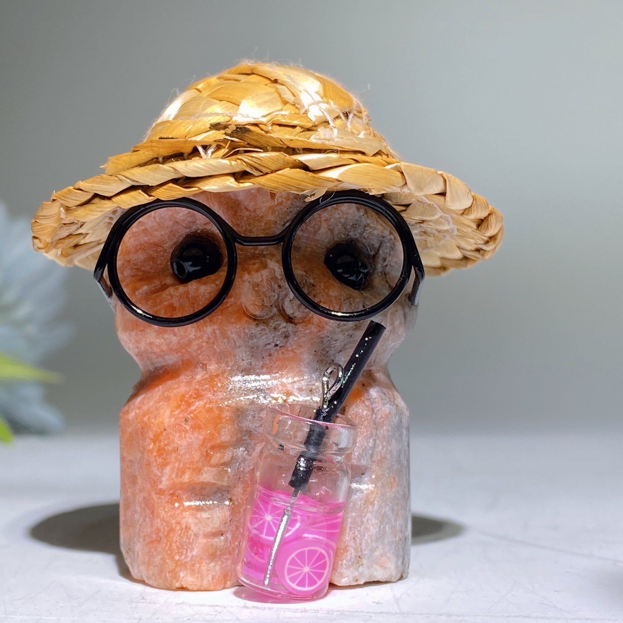 2.1-2.7 in Crystal Child Carving with Straw Hat Healing Figurine