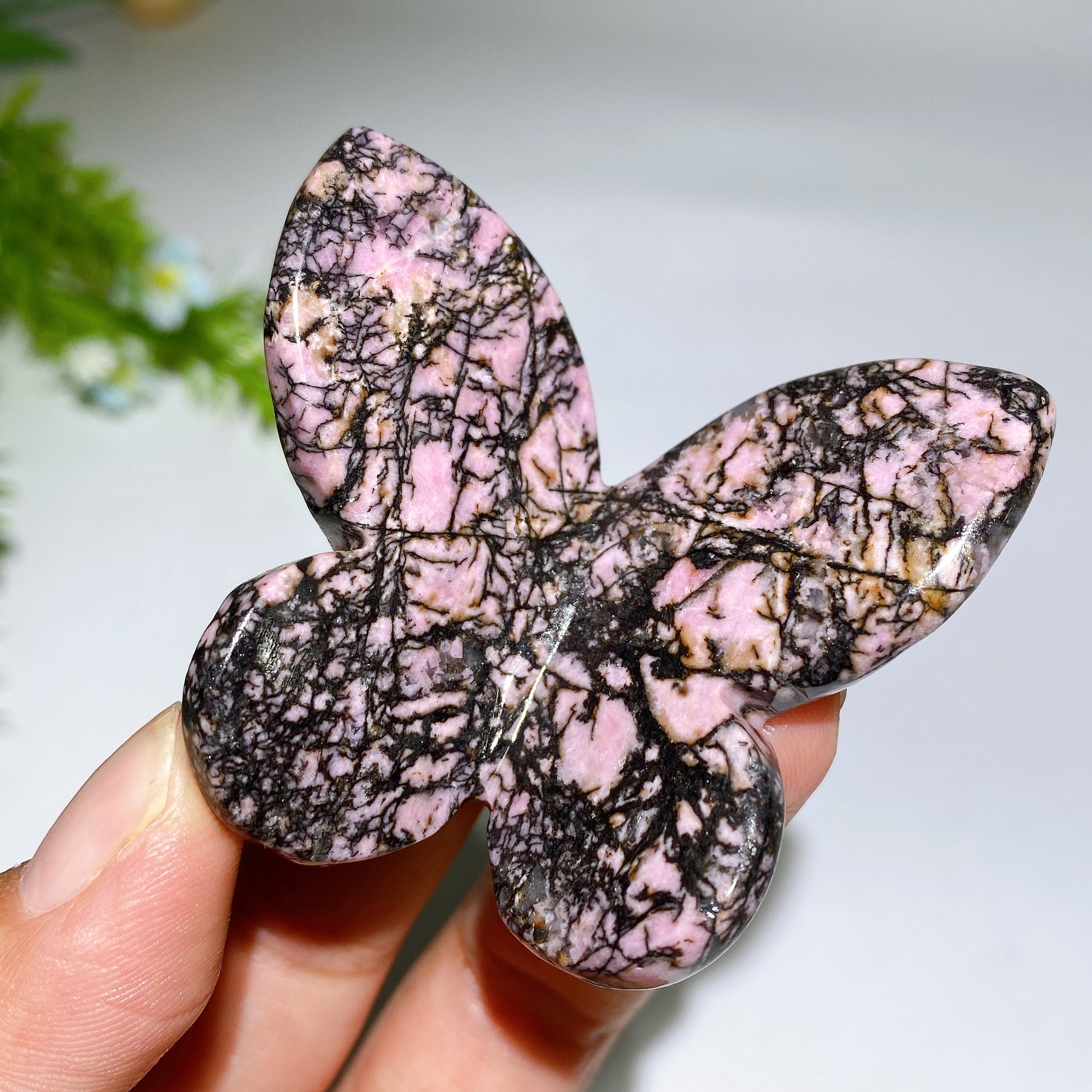 2.3-2.5" Hand Carved Crystal Butterfly Animal Figurine