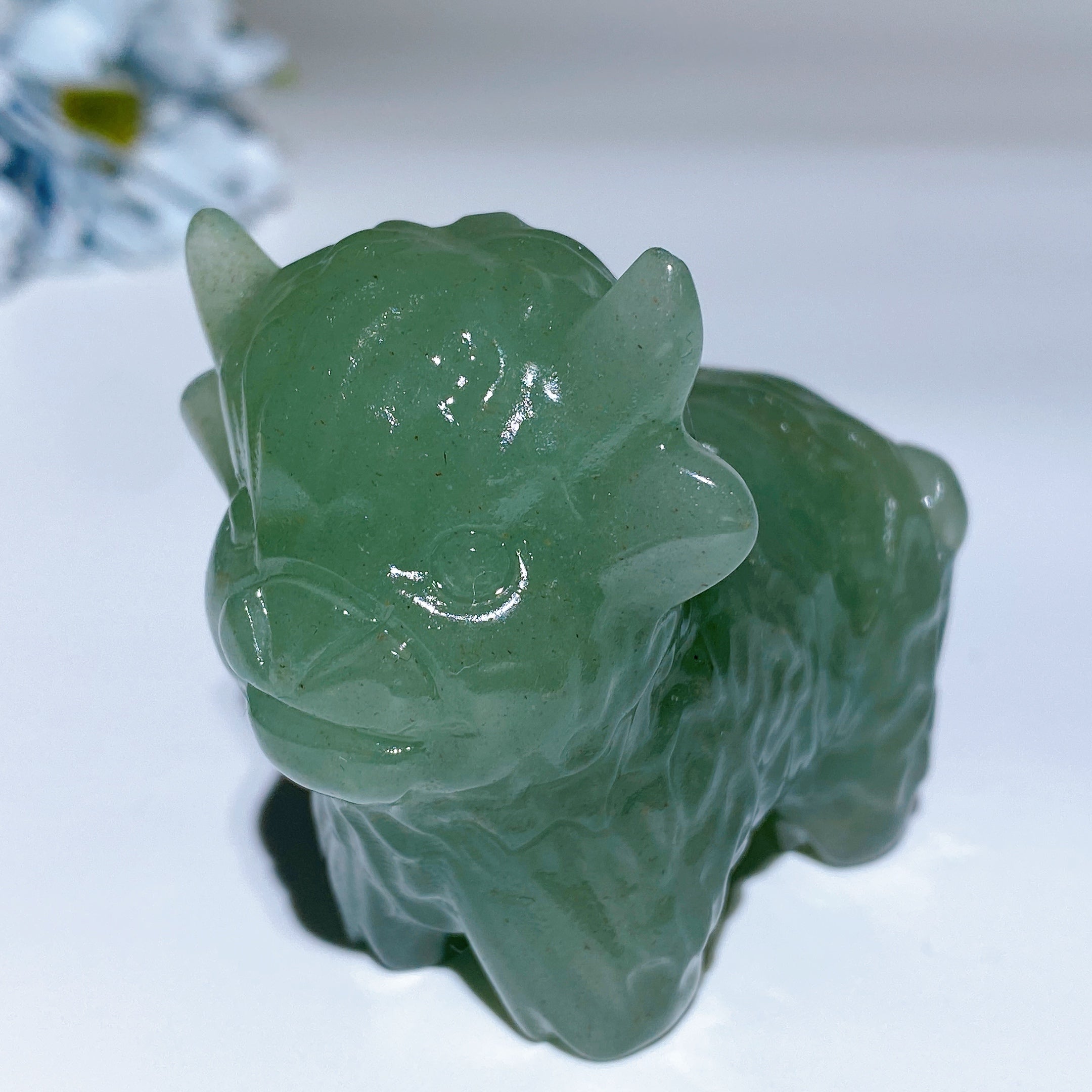 2,3" handgeschnitzte Kristall-Rinderfigur, Heiltotem