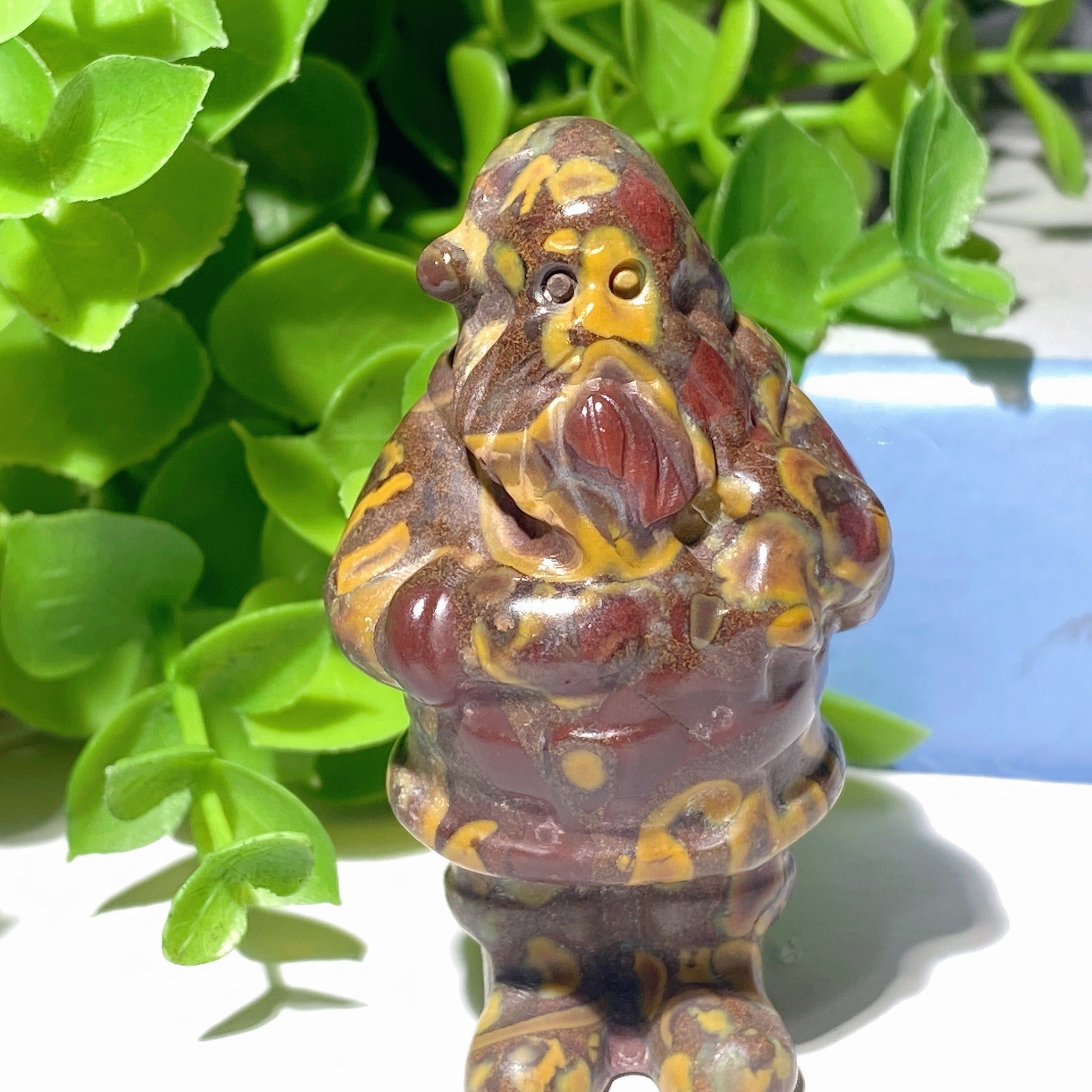 2,3 Zoll gemischte Kristall-Weihnachtsmannfiguren zur Heilung