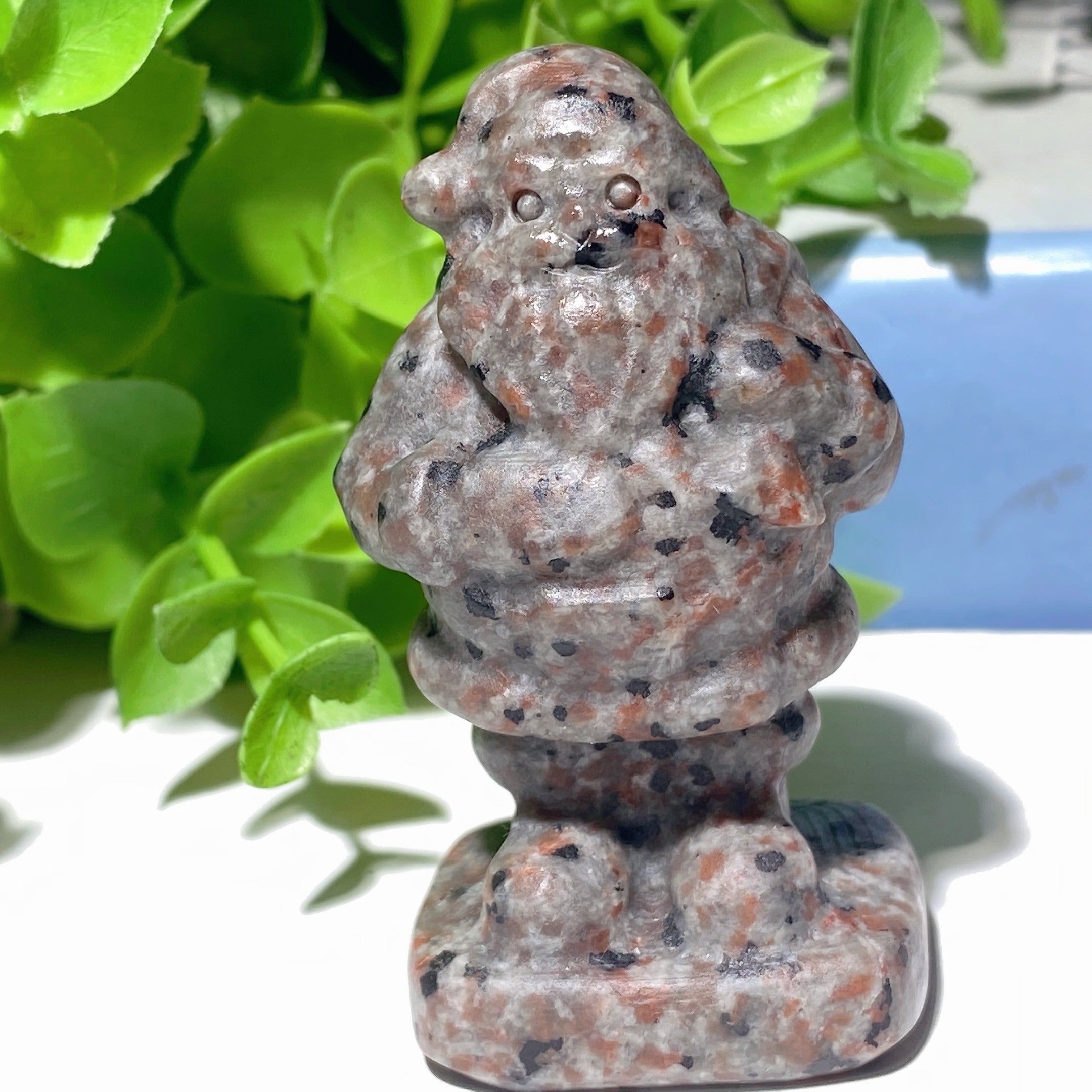 2,3 Zoll gemischte Kristall-Weihnachtsmannfiguren zur Heilung