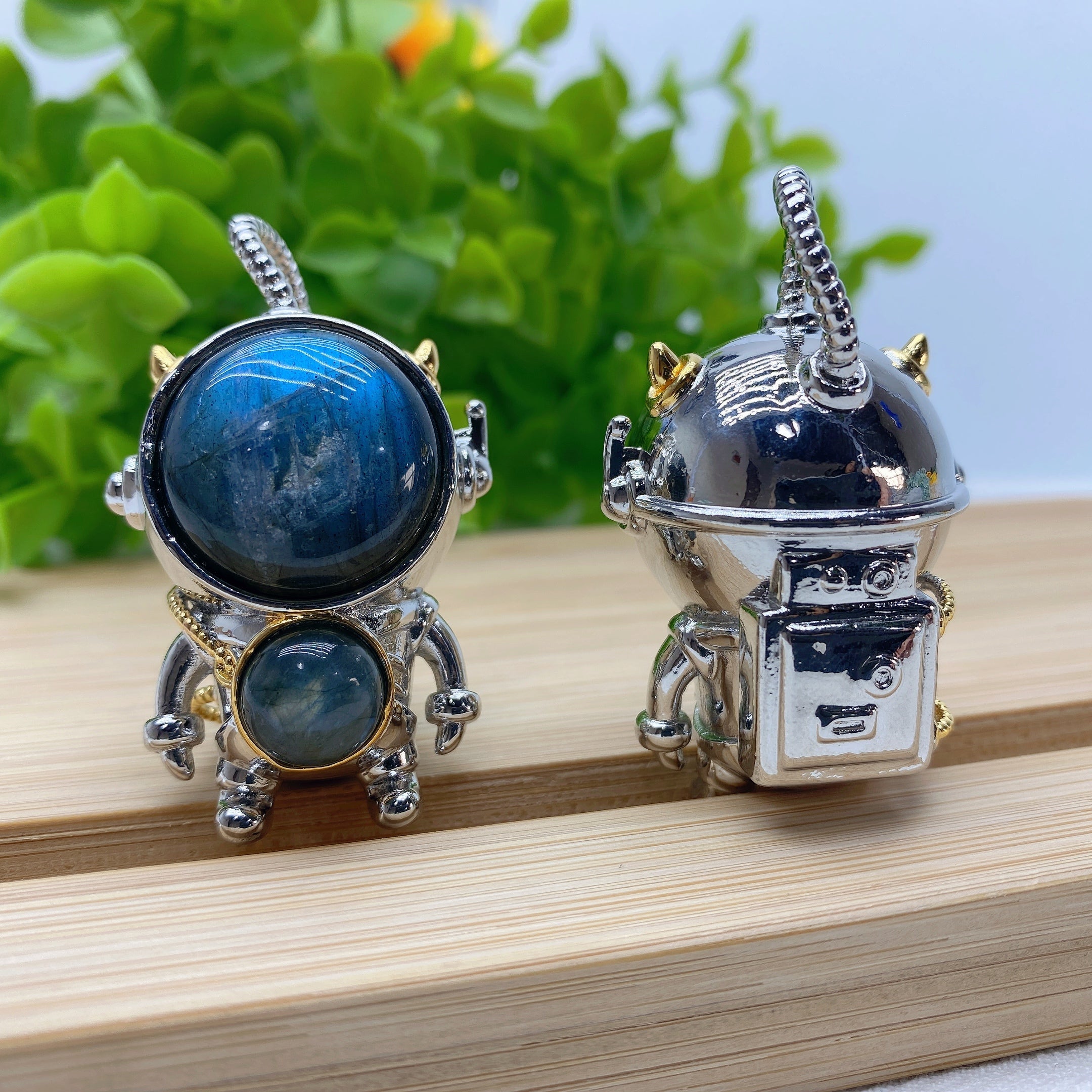 2-inch Labradorite Tiger Eye Astronaut Pendant for Healing