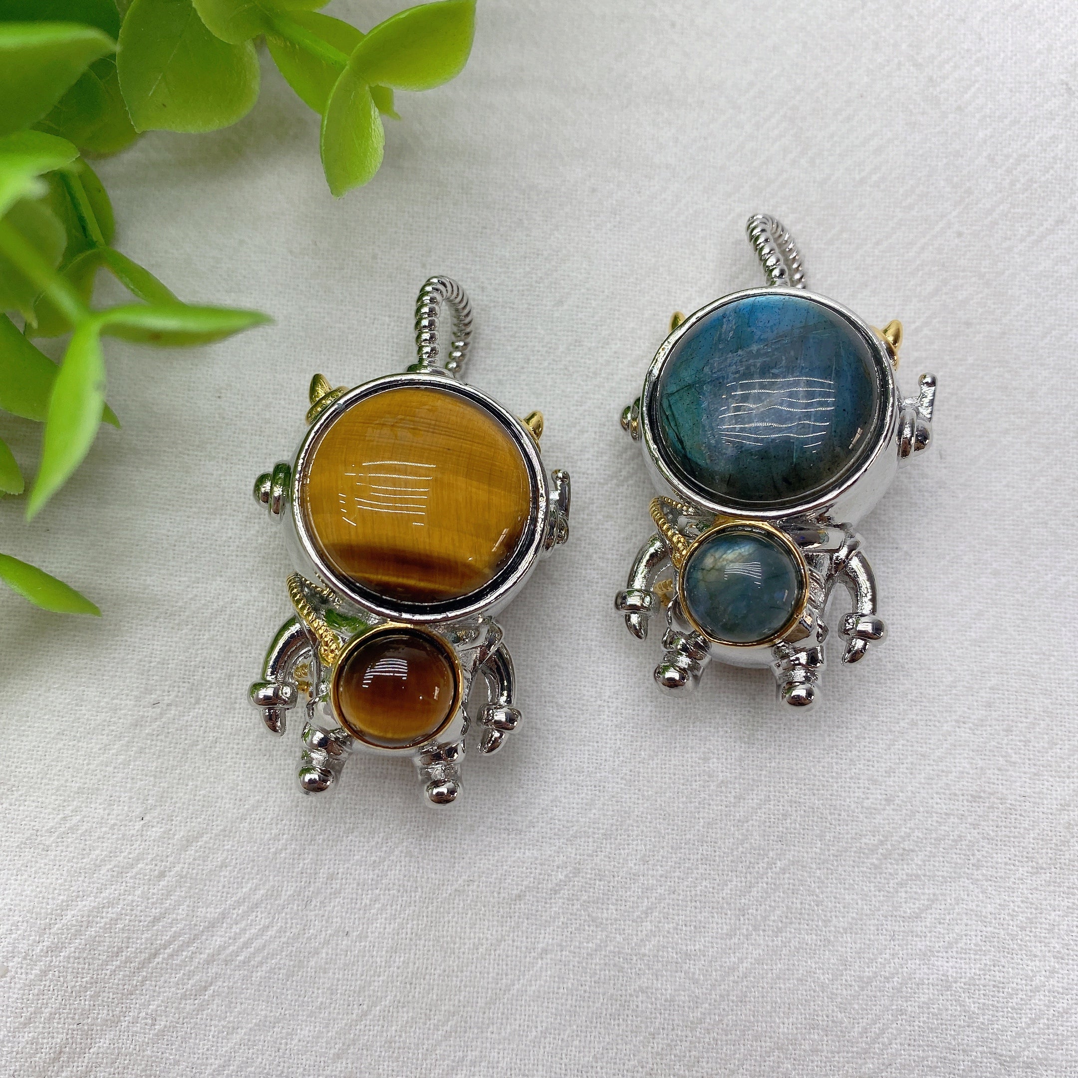 2-inch Labradorite Tiger Eye Astronaut Pendant for Healing