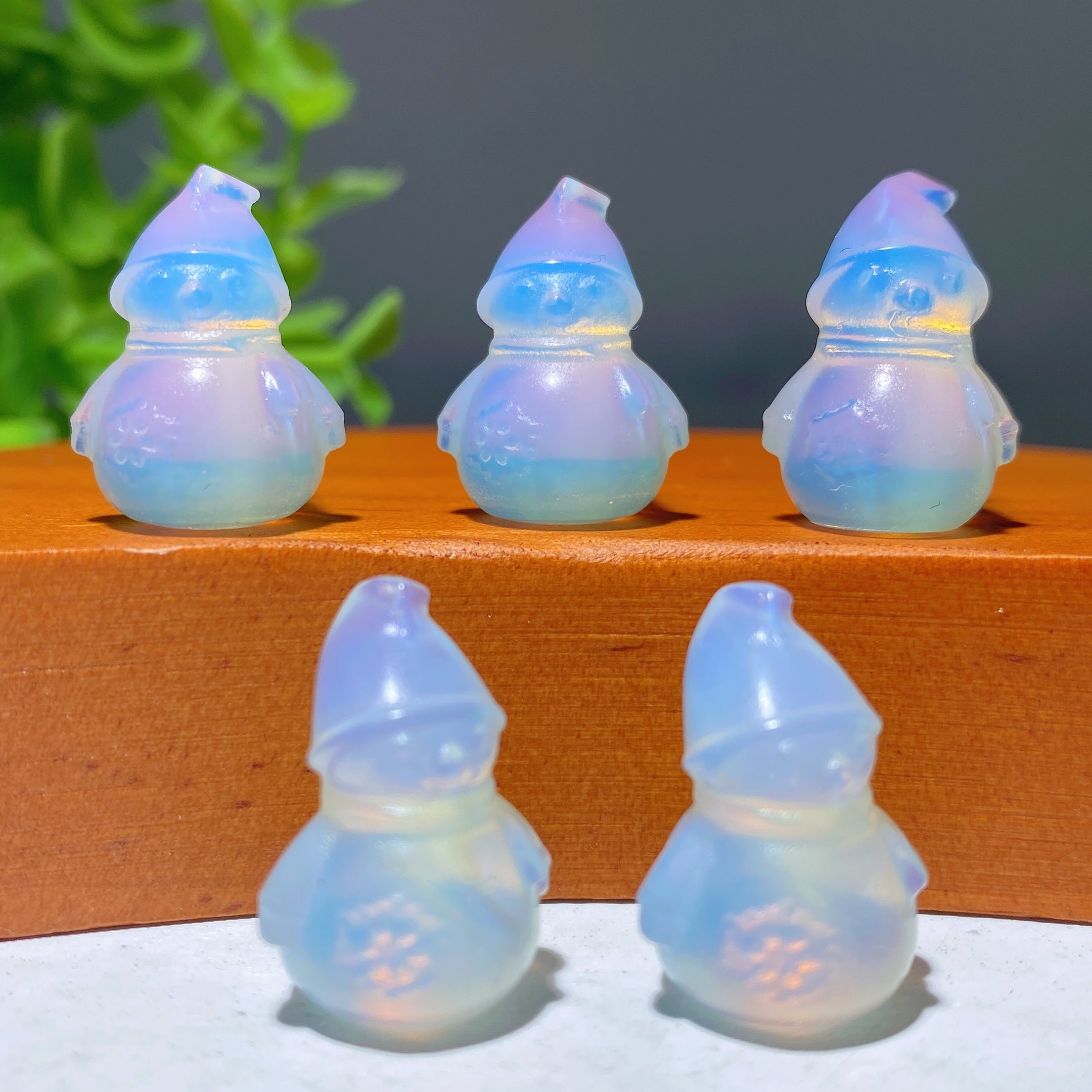 20mm Opalite Crystal Figurines for Healing and DIY Jewelry