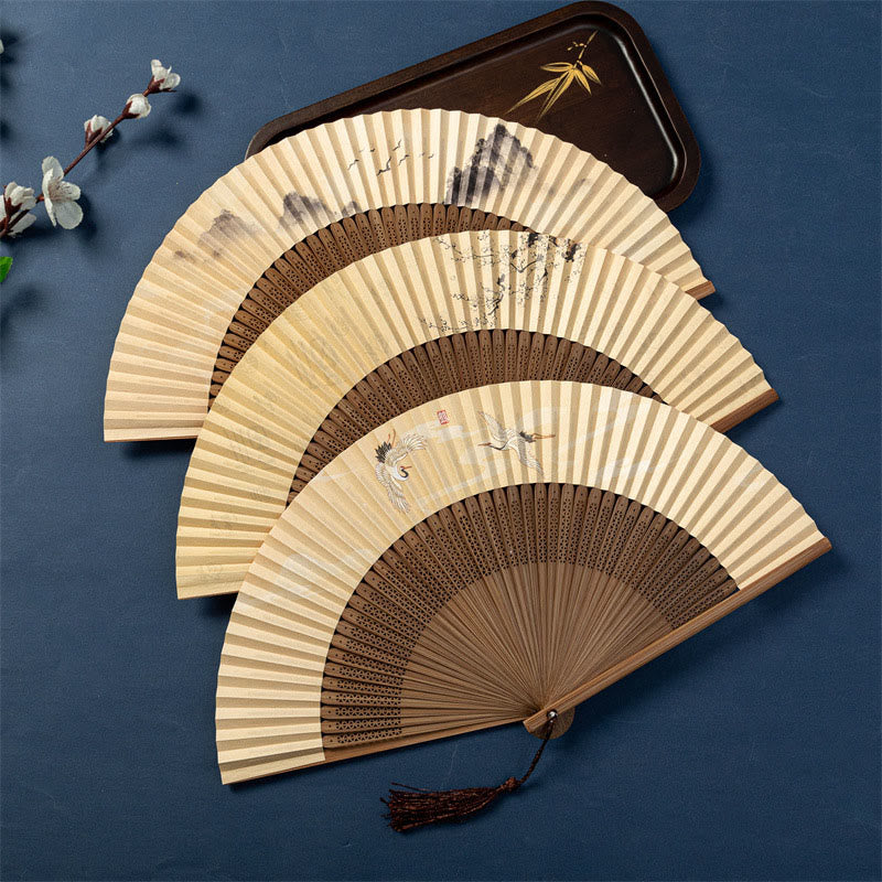 22,5 cm chinesischer Faltfächer aus Seide | Lotus-Libellen-Design
