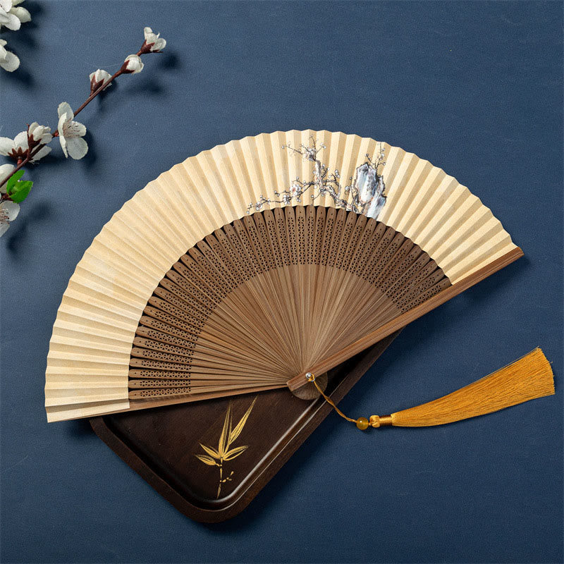 22,5 cm chinesischer Faltfächer aus Seide | Lotus-Libellen-Design