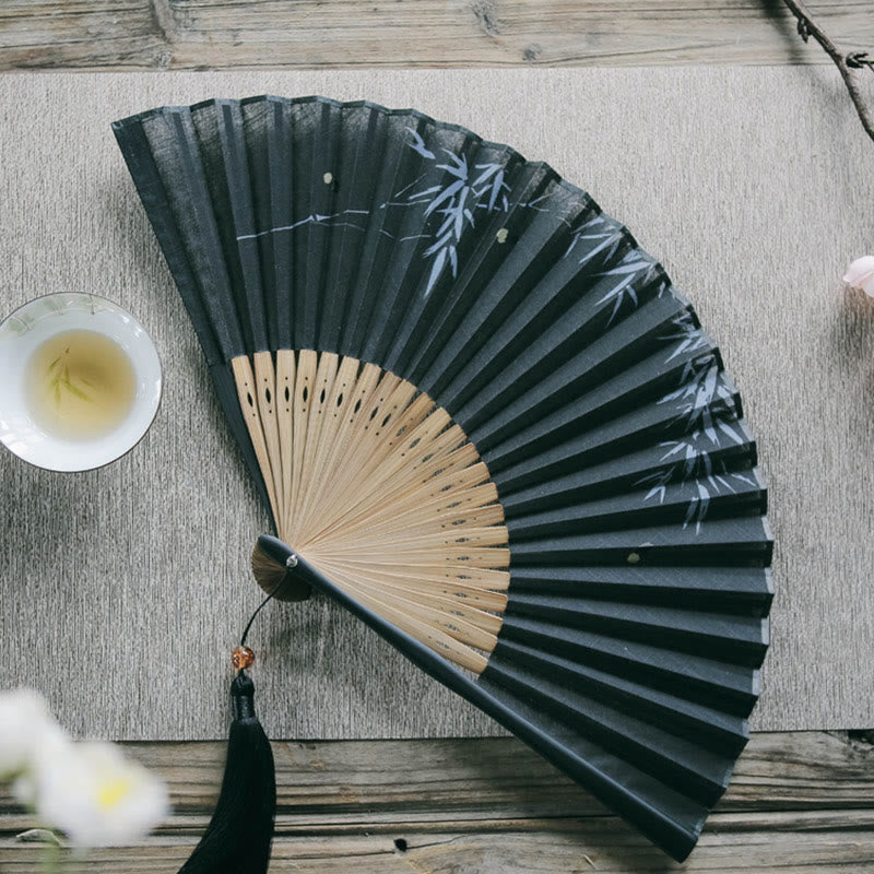 Chinesischer Faltfächer mit Glühwürmchen-Bambusblättern-Muster, 22,5 cm