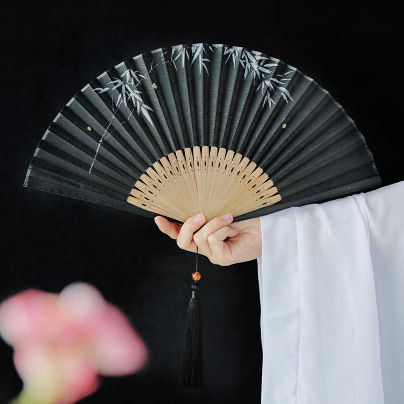 Chinesischer Faltfächer mit Glühwürmchen-Bambusblättern-Muster, 22,5 cm