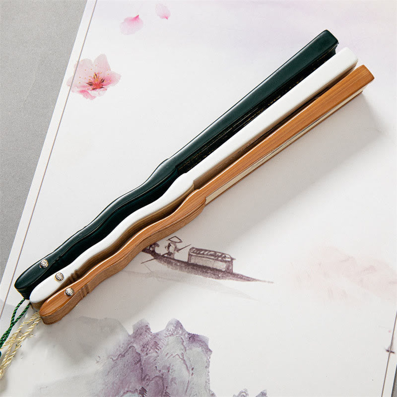 22 cm großer chinesischer Faltfächer aus Bambusseide mit weißem Kranich-Design