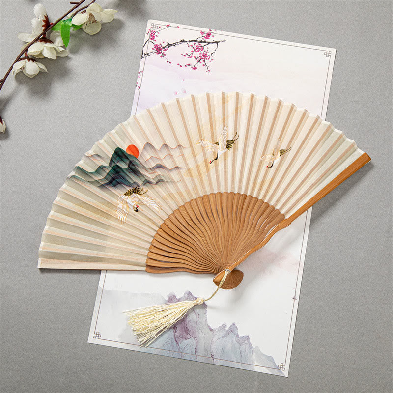 22 cm großer chinesischer Faltfächer aus Bambusseide mit weißem Kranich-Design