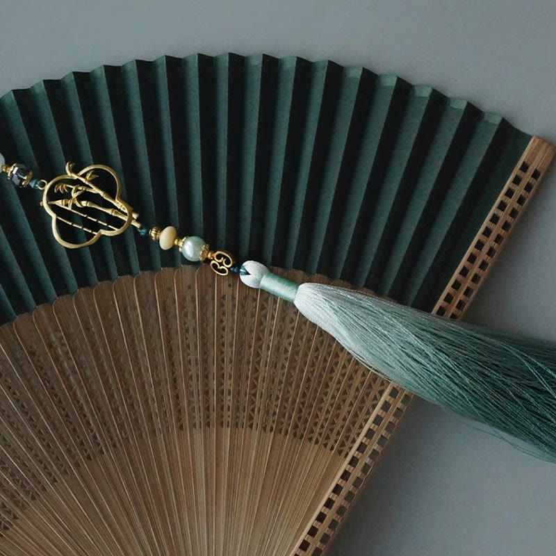 22 cm dunkelgrüner chinesischer faltbarer Handfächer aus Bambusseide