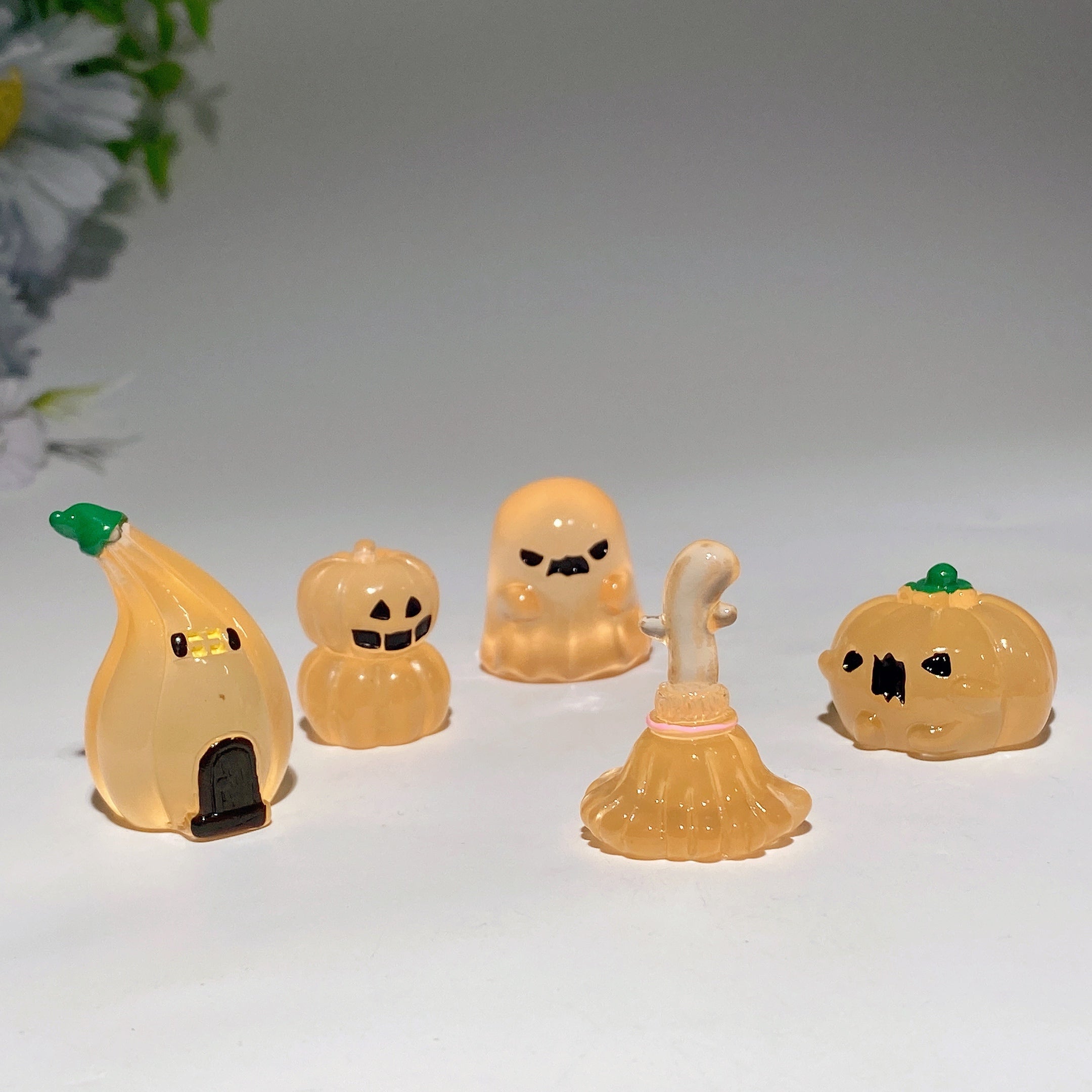25-35mm Luminous Halloween Crystal Figurines Set