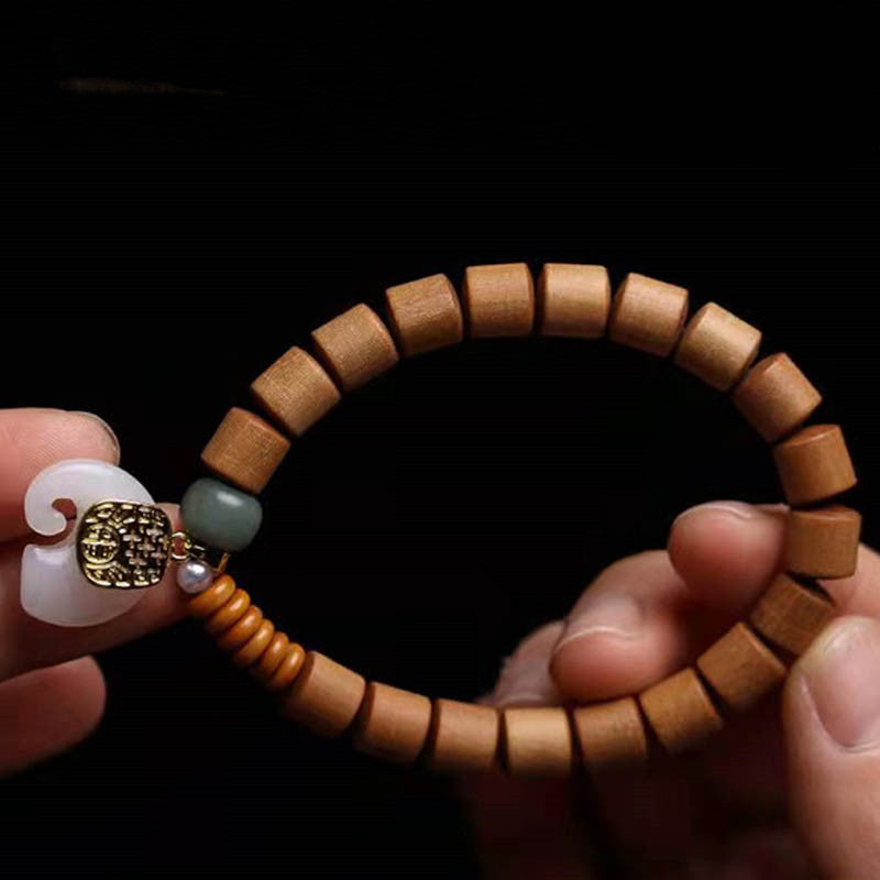 Sandalwood Jade Elephant Protection Bracelet 8mm Beads