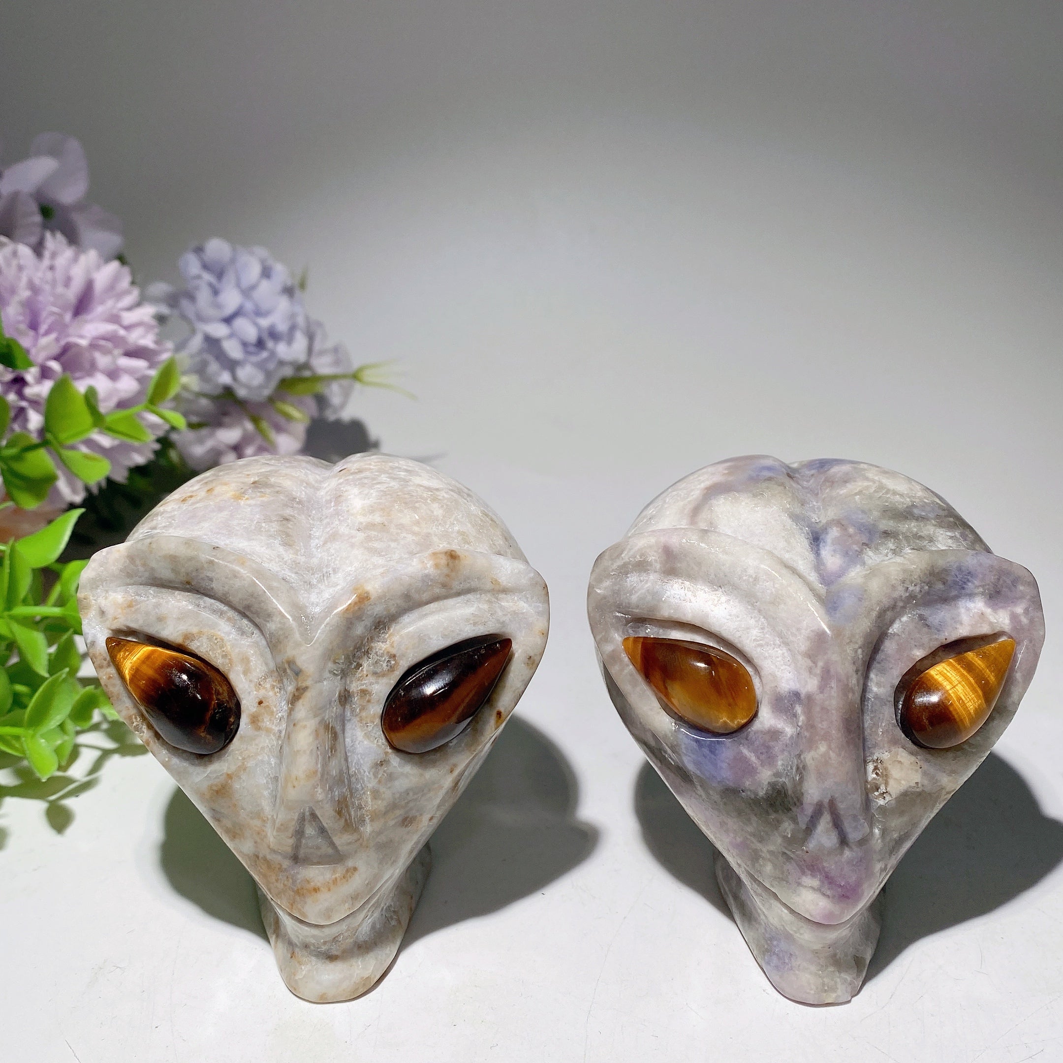 3,1 Zoll große UV-reaktive Hackmanit-Alienkopf-Kristallfigur