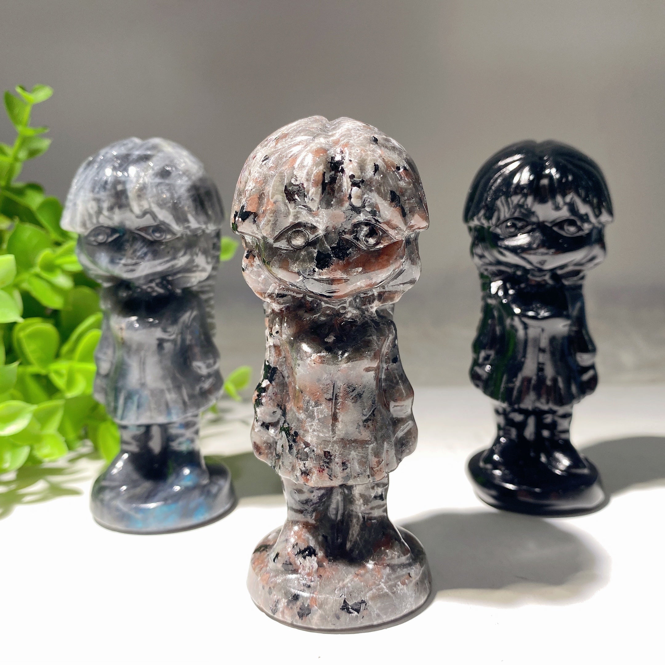 3.7-inch Mixed Crystal Figurines for Healing and Display