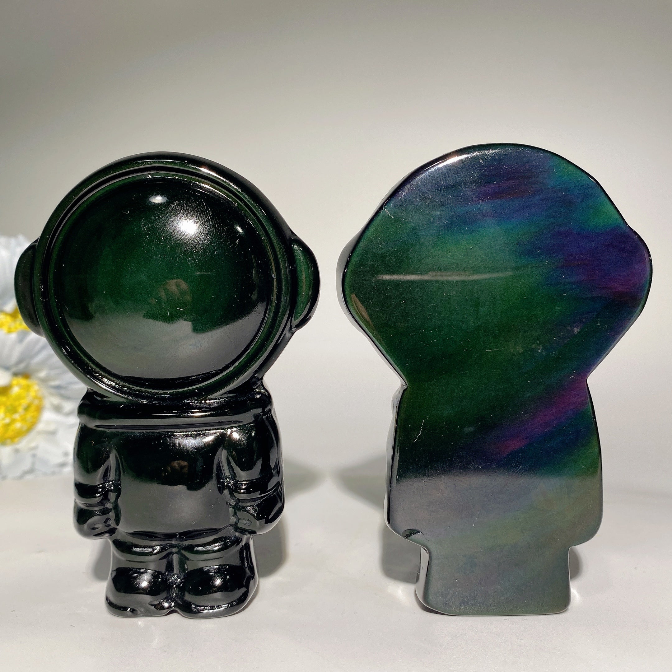 3,7" Regenbogen-Obsidian-Raumfahrer-Kristallfigur zur Heilung
