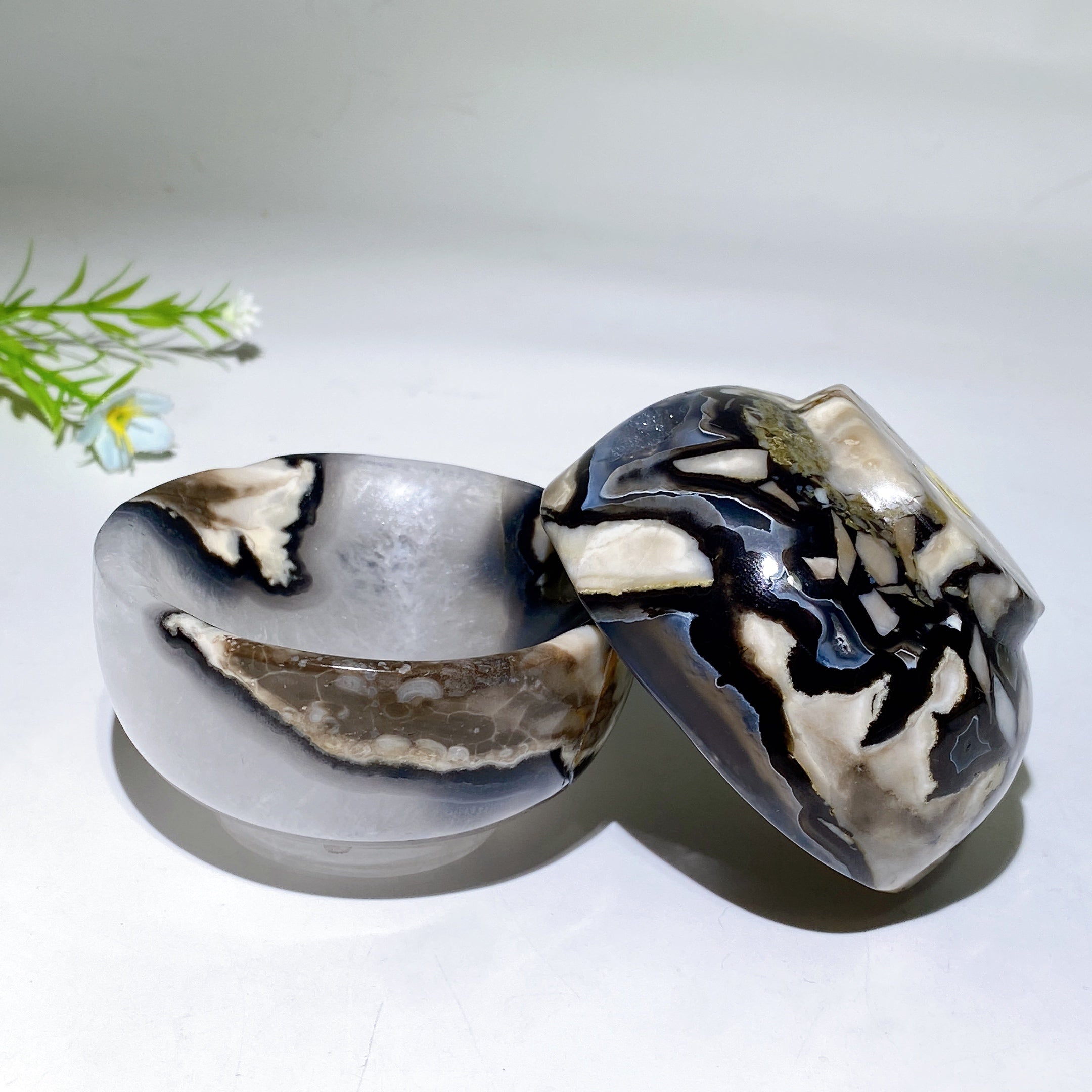 3-inch Volcanic Agate Crystal Bowl Carving