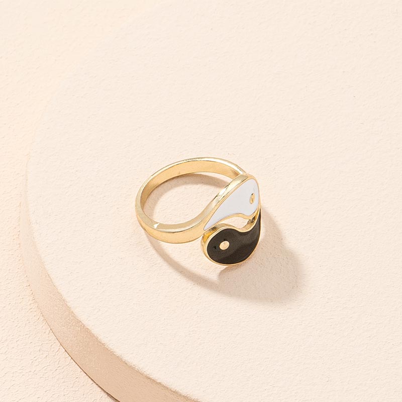 Unisex Adjustable Yin Yang Ring for Balance and Harmony